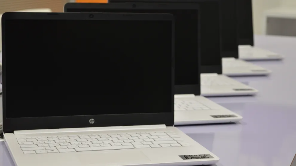 laba_foritoi-ilektronikoi-ypologistes 