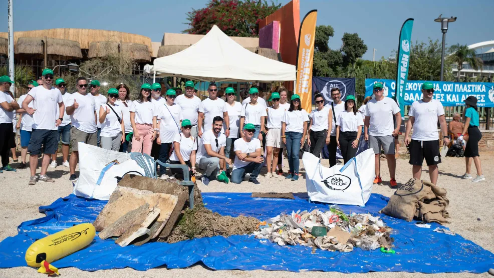 Φωτογραφία 1_Η Geocycle Ελλάς, μέλος του Ομίλου ΗΡΑΚΛΗΣ, υλοποιεί περιβαλλοντική δράση καθαρισμού στον Άλιμο